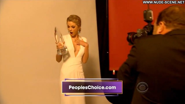 Taylor Swift Nude Sexy Scene 2013 People S Choice Awards Hot
