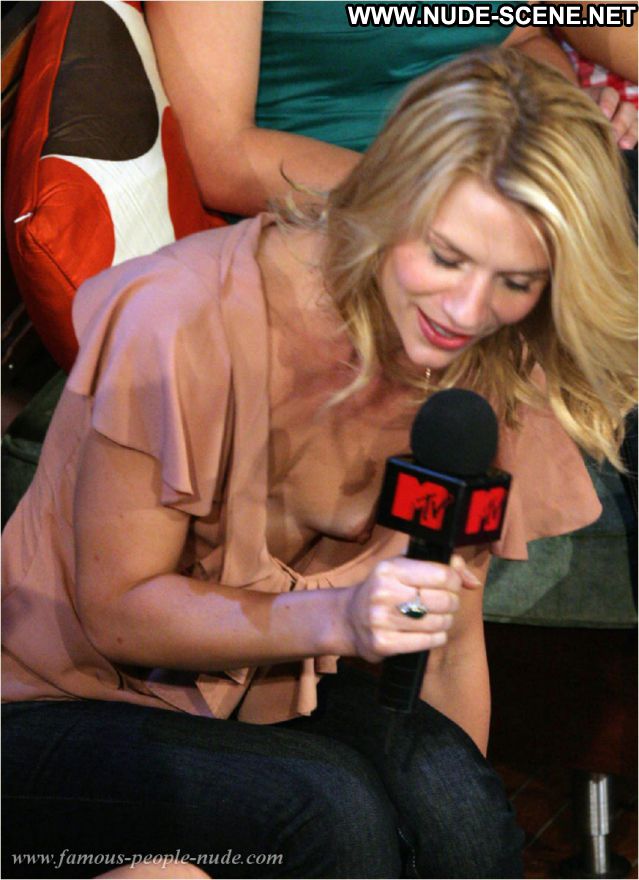 Claire Danes Nipple Slip Blonde Horny Posing Hot Actress Hot