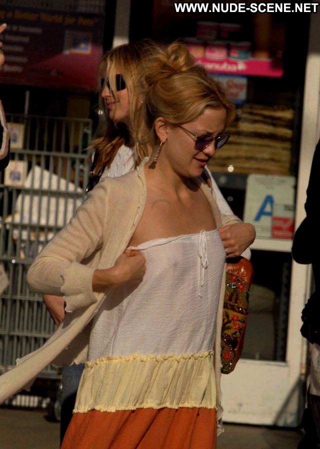 Kate Hudson See Through Showing Tits Celebrity Actress Cute