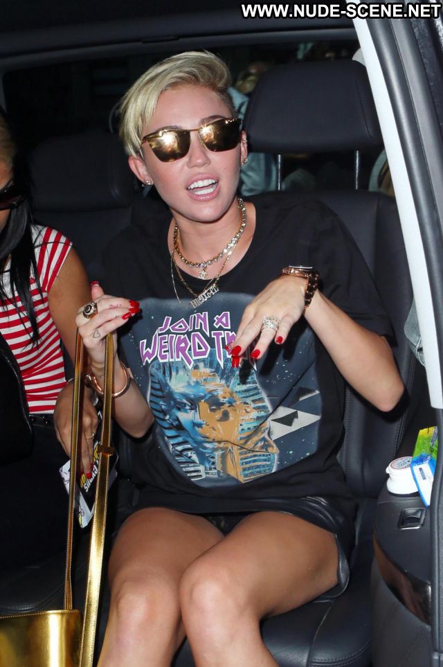 Miley Cyrus Hot Blonde Pussy Miley Cyrus Hot Blonde Pussy