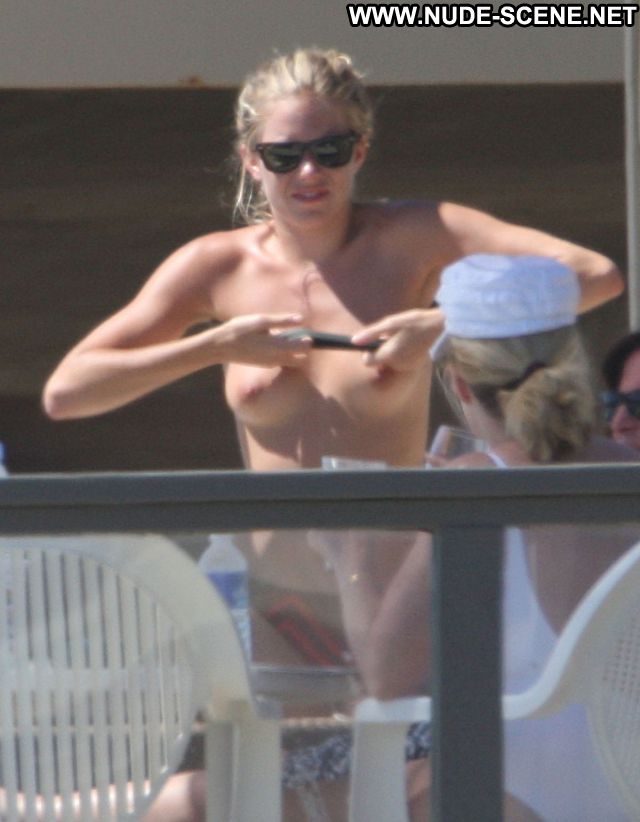 Sienna Miller Nude Sexy Scene Nipple Slip Big Tits Doll Cute