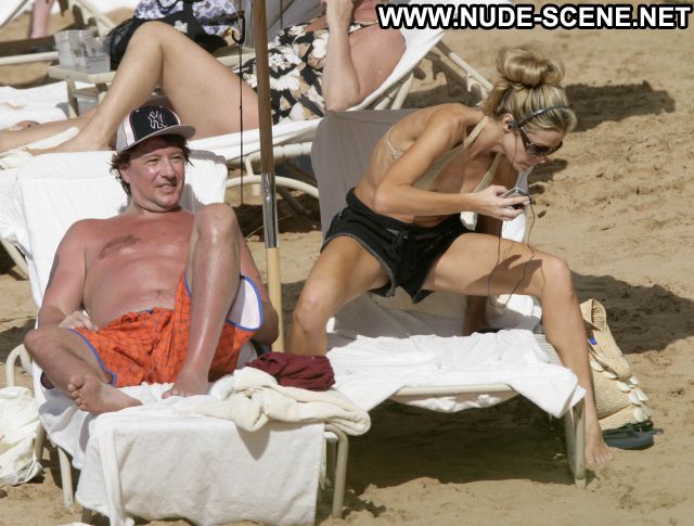 Denise Richards Nude Sexy Scene Showing Pussy Beach Bikini