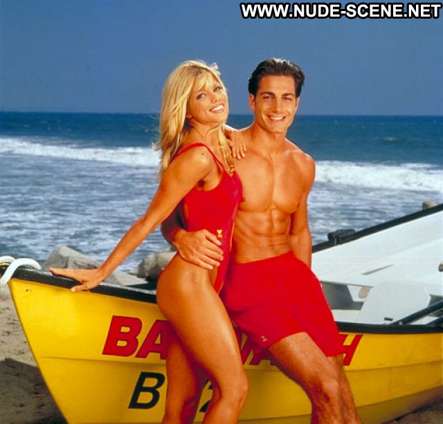 Donna Derrico Nude Sexy Scene Playmate Bikini Blonde Famous