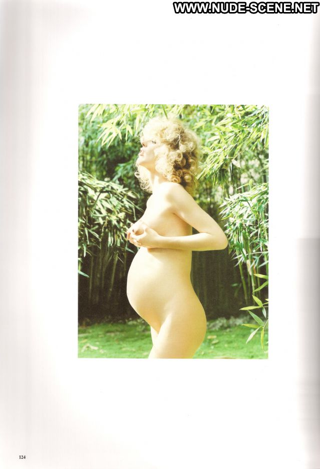 Eva Herzigova Nude Sexy Scene Pregnant Big Tits Showing Tits