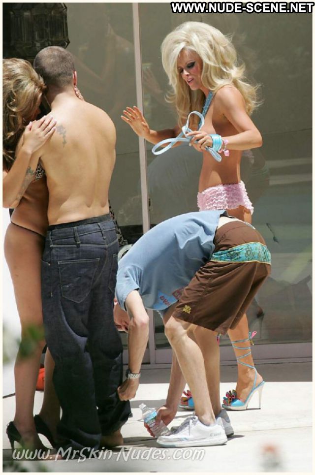 Jenny Mccarthy Nude Scene Celebrity Celebrity Nude Posing Hot Babe