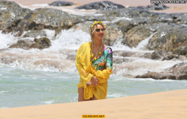 Beyonce Knowles Hawaii Celebrity Babe Beautiful Posing Hot Swimsuit Beyonce Knowles Hawaii Celebrity Babe Beautiful Posing Hot Swimsuit