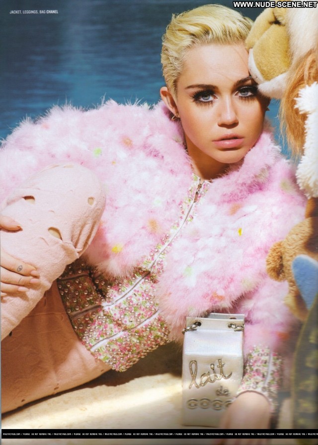 Miley Cyrus Magazine Furry Singer Toys Celebrity