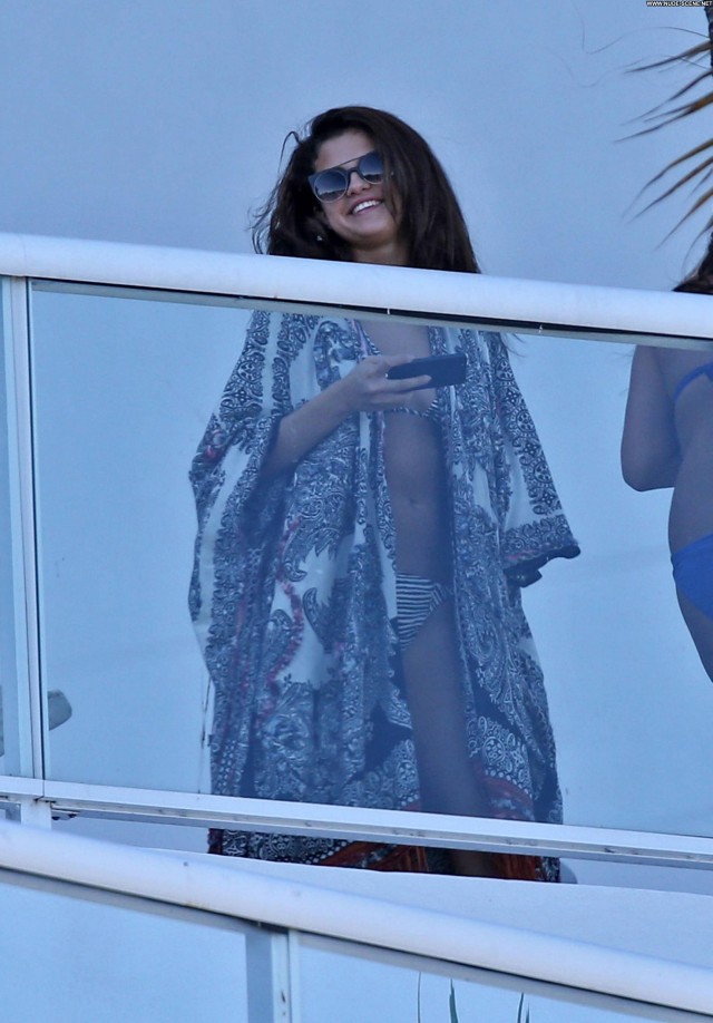 Selena Gomez Miami Oct          Bikini Celebrity Posing Hot Cute Doll