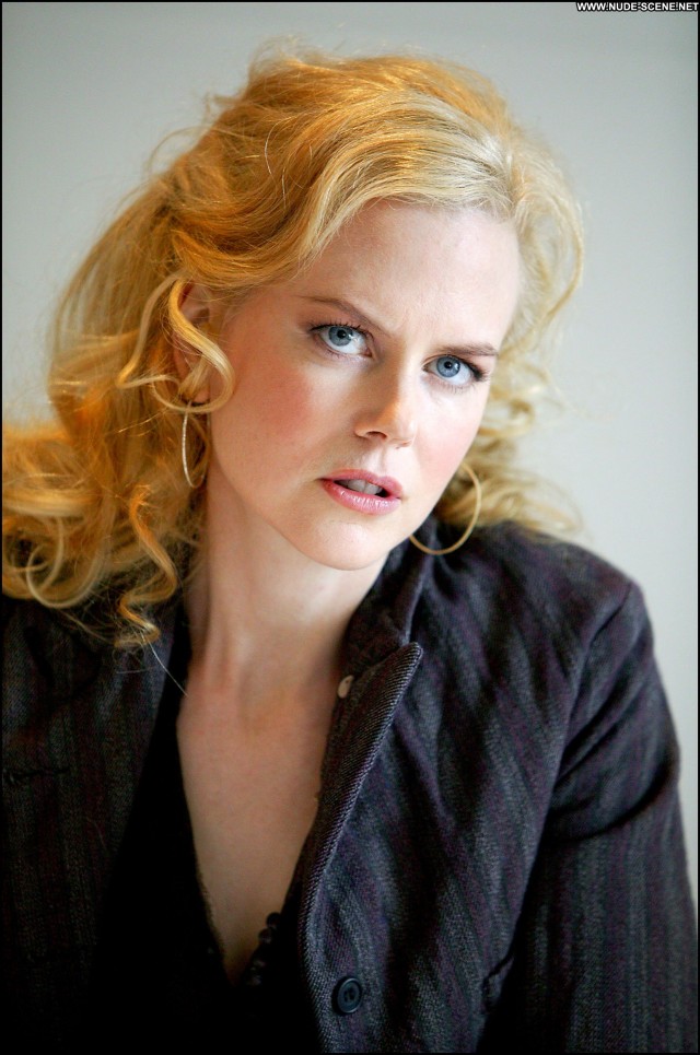 Nicole Kidman High Resolution Beautiful Babe Posing Hot