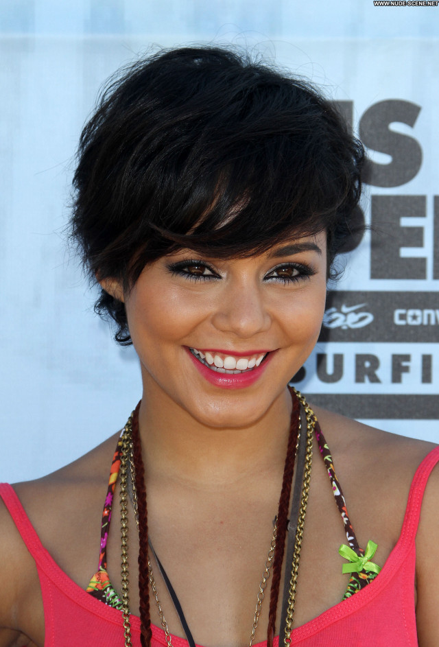 Vanessa Hudgens Babe Celebrity Beautiful High Resolution Posing Hot