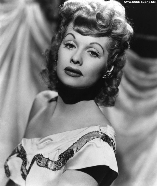 Lucille Ball In America Hollywood Celebrity Posing Hot Beautiful