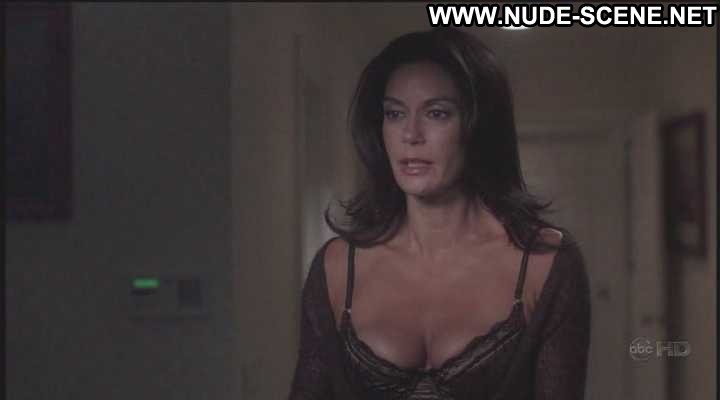 Desperate Housewives Teri Hatcher Celebrity Bra Party Cleavage.