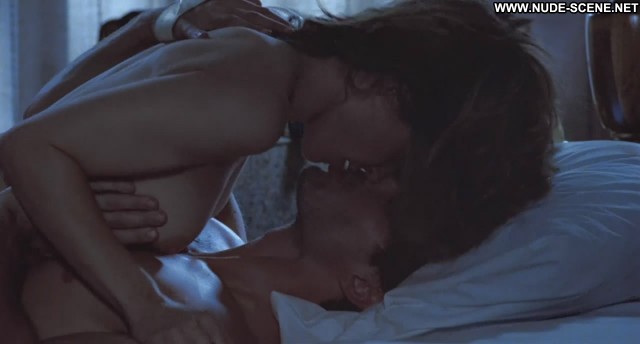 Linda Hamilton The Terminator Big Tits Celebrity Breasts Topless Bed
