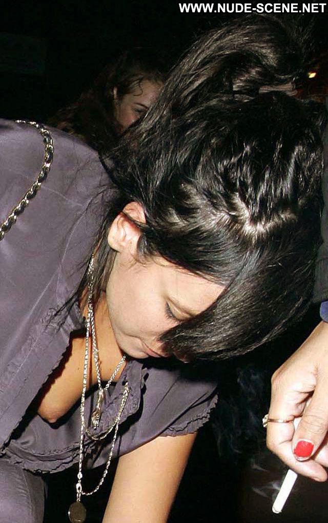 Lily Allen Nipple Slip Brunette Showing Tits Gorgeous Famous