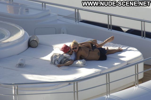 Anna Kournikova Sport Woman Yacht Bikini Blonde Showing Tits