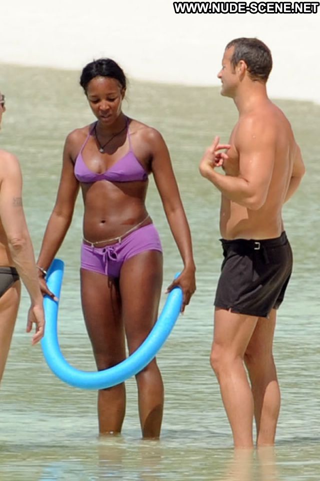 Naomi Campbell No Source Ebony Beach Nude Cute Hot Babe Bikini Nude