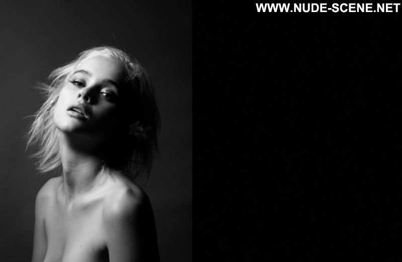 Hannah Glasby Nude