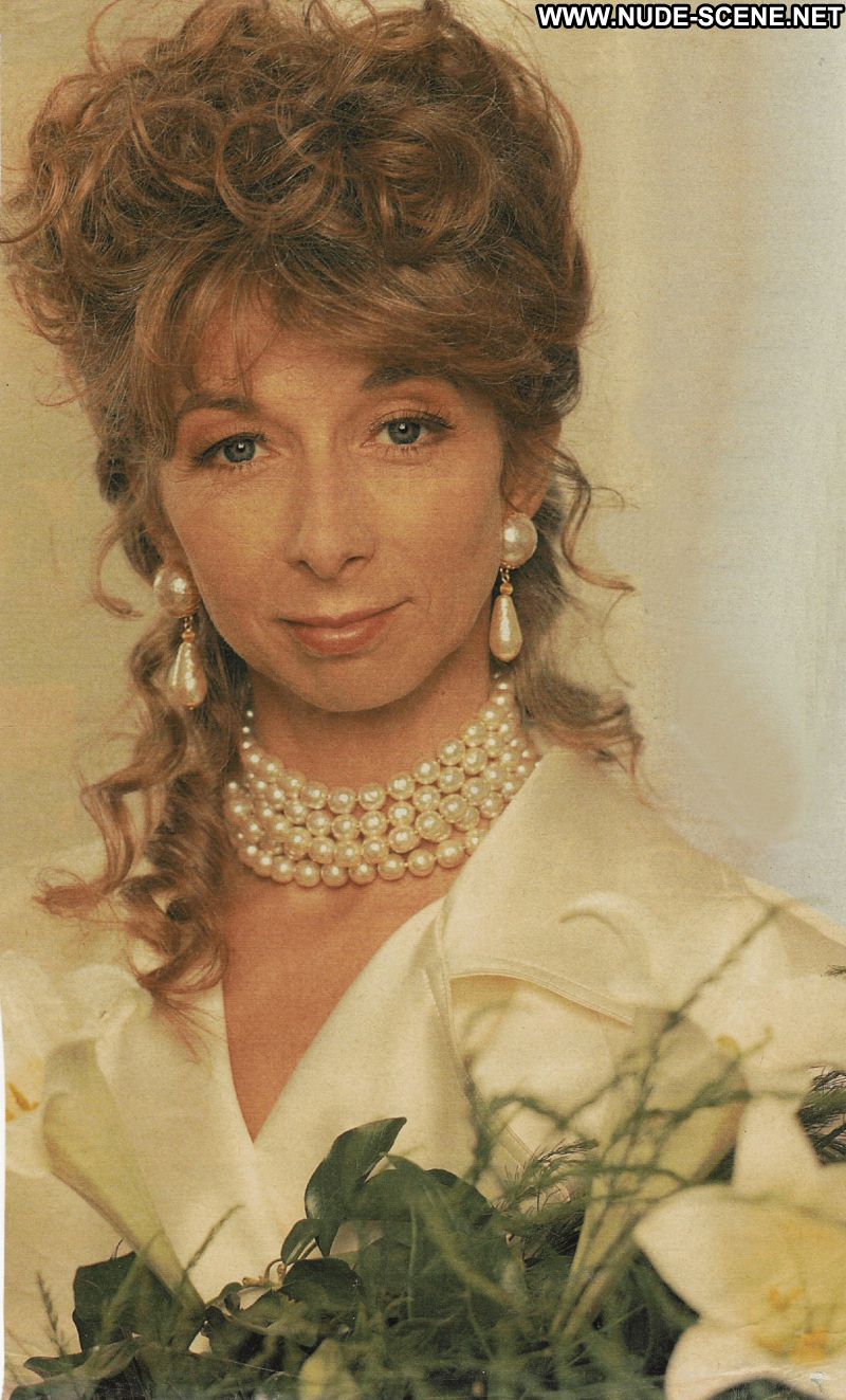 helen worth no source celebrity posing what is net worth