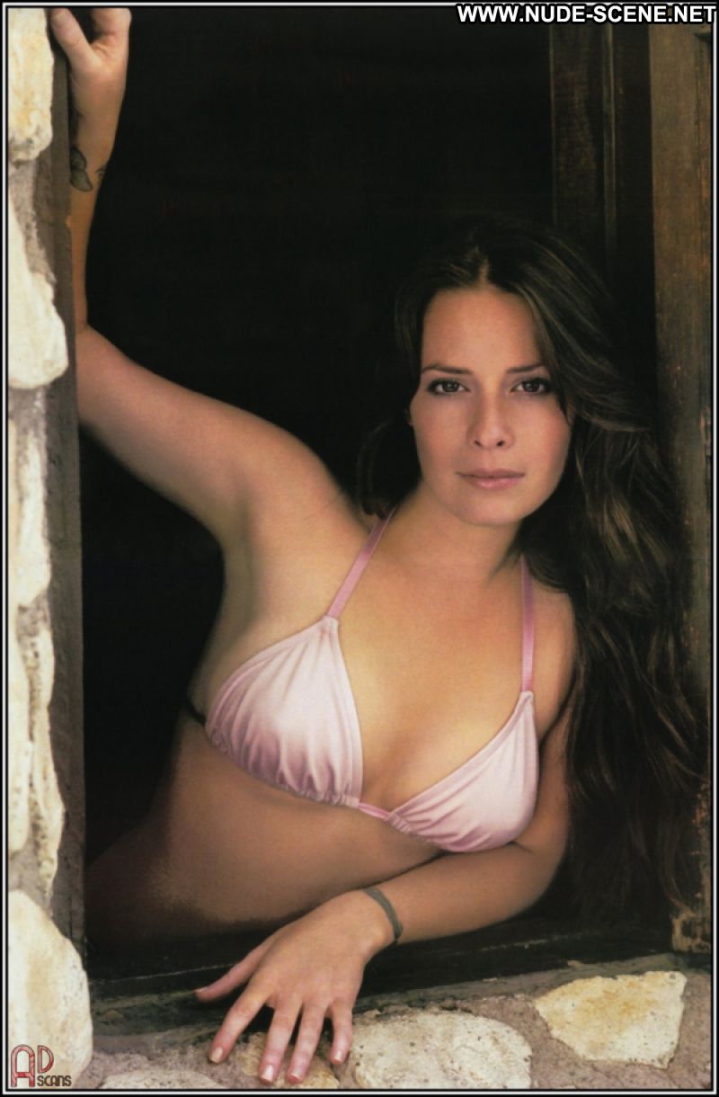 Holly marie combs tits