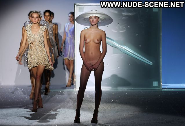 Leah De Wavrin Small Tits Posing Hot Celebrity Nude Scene Posing Hot