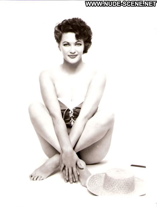Yvonne De Carlo Vintage Porn Lingerie Brunette Celebrity Hot
