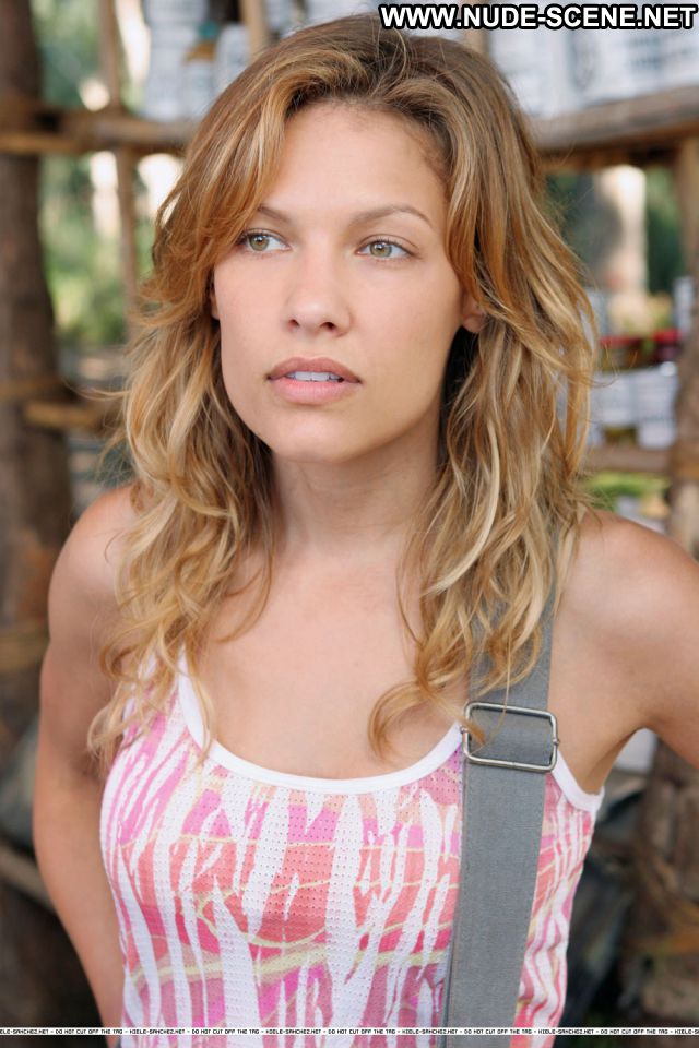 Kiele Sanchez No Source Hot Posing Hot Green Eyes Cute Celebrity