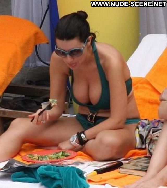 Laura Pausini Italian Bikini Big Tits Showing Tits Actress