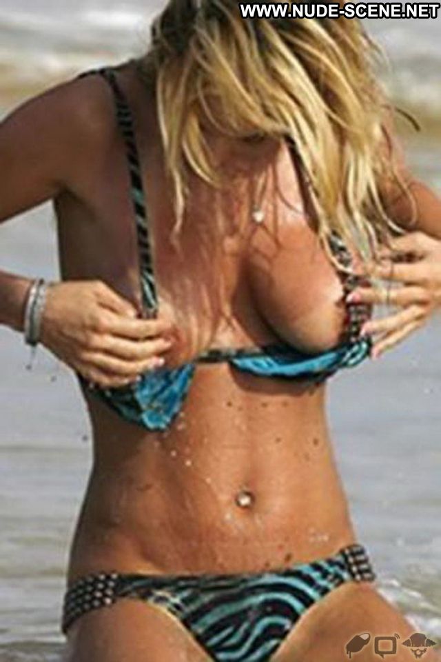 Simona Fusco Stratten Posing Hot Tits Posing Hot Nude Scene Blonde