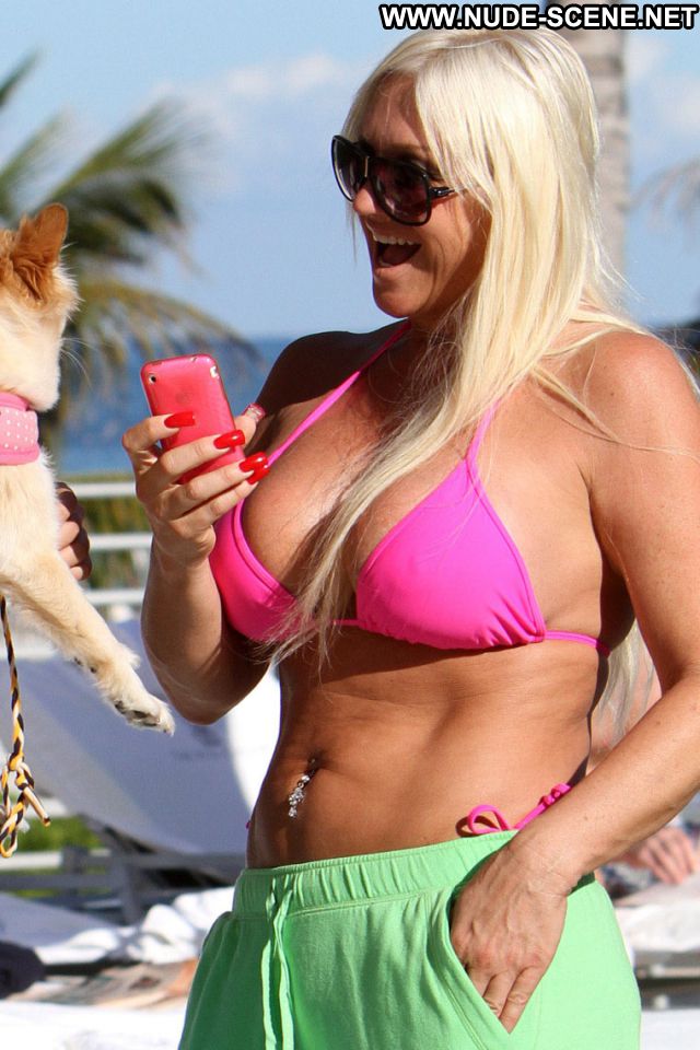 Linda Hogan No Source Celebrity Blonde Tits Cute Babe Posing Hot