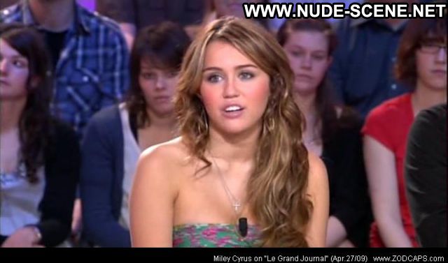 Miley Cyrus Le Grand Journal Sexy Celebrity Nude Posing Hot Nude
