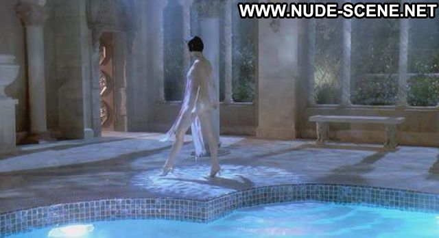 Isabella Rossellini Death Becomes Her  Sexy Scene Posing Hot Nude