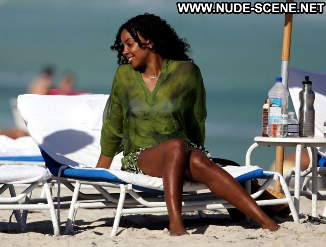 Kelly Rowland Celebrity Posing Hot Posing Hot Cute Nude Lingerie Babe