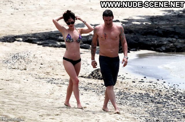 Megan Fox No Source Hot Nude Babe Celebrity Famous Celebrity Posing