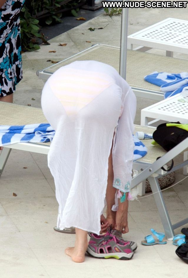 Mira Sorvino No Source Babe Nude Posing Hot Hot Posing Hot Nude Scene