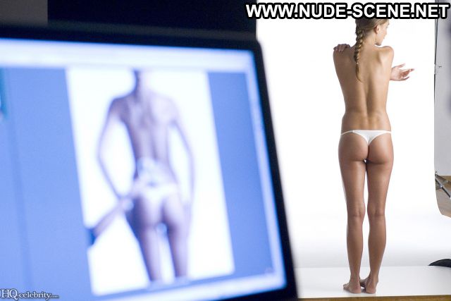 Nina Senicar No Source Babe Celebrity Nude Hot Celebrity Famous Nude