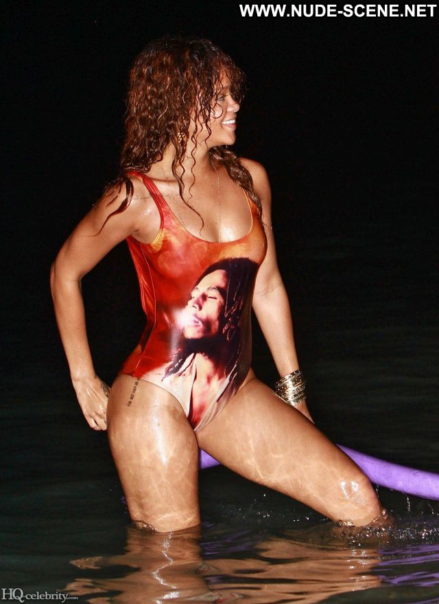 Rihanna No Source Hot Celebrity Famous Celebrity Posing Hot Nude
