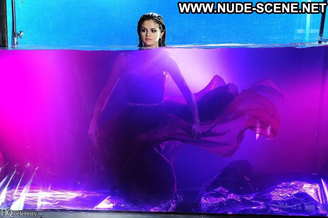 Selena Gomez Nude Posing Hot Celebrity Hot Babe Celebrity Nude Scene