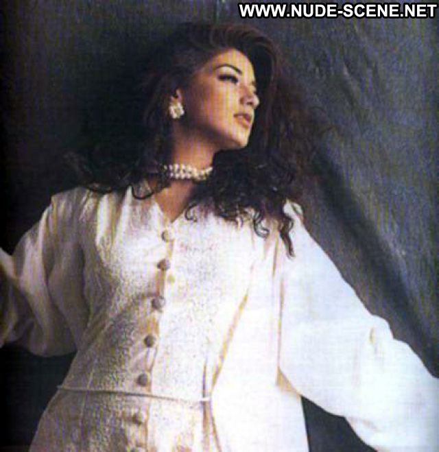 Sonali Bendre No Source Hot Nude Babe Posing Hot Indian Nude Scene