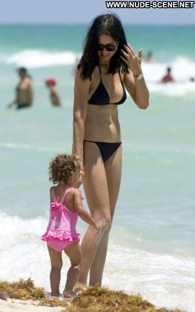 Adriana Lima No Source Brazil Celebrity Beach Posing Hot Nude