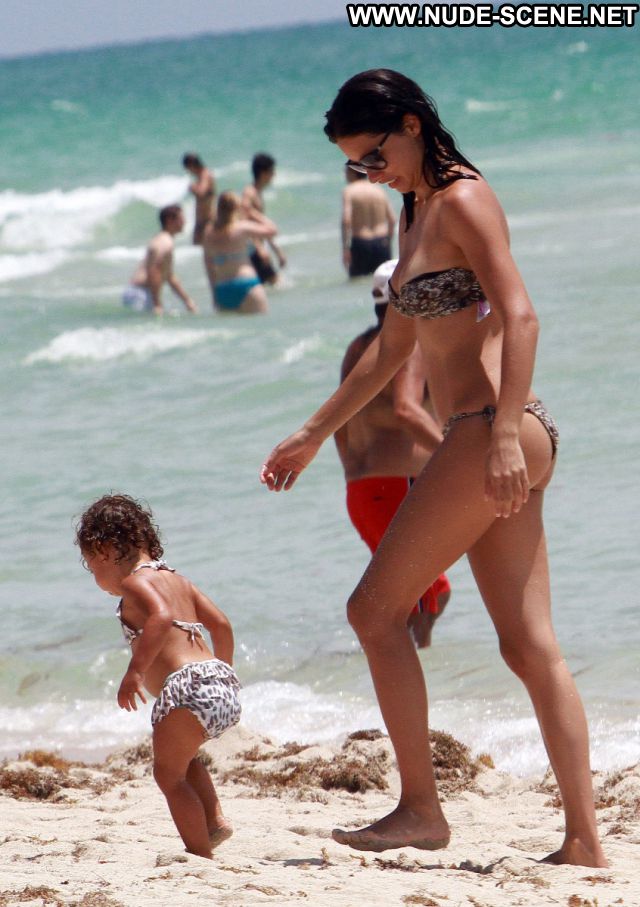Adriana Lima No Source  Nude Nude Scene Posing Hot Beach Celebrity