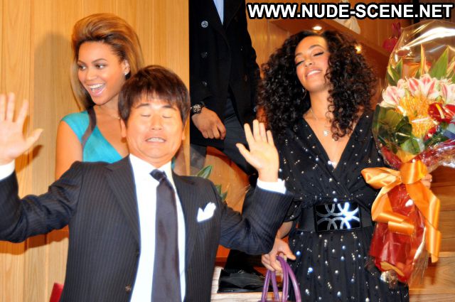 Beyonce No Source Nude Scene Posing Hot Celebrity Singer Celebrity