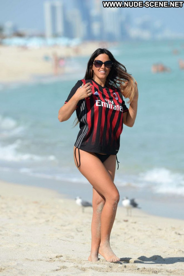 Claudia Romani No Source  Beautiful Celebrity Paparazzi Posing Hot