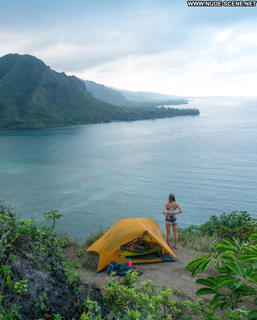 Sara Underwood Straight American Celebrity Beautiful Babe Model Sex Posing Hot Sexy Twitter Old