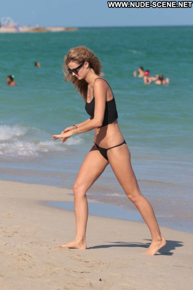 Kate Bock The Beach Paparazzi Beautiful Celebrity Posing Hot Bikini