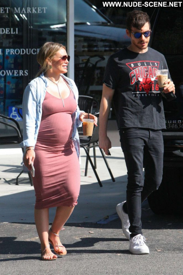 Hilary Duff Beverly Hills  Posing Hot Paparazzi Babe Celebrity