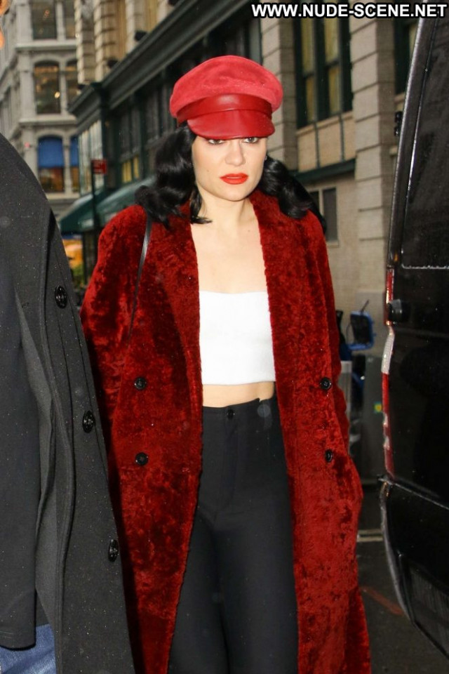 Jessie J New York Paparazzi Celebrity New York Posing Hot Babe