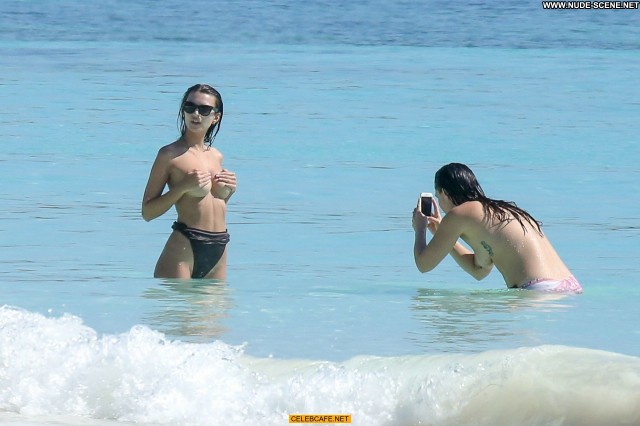Emily Ratajkowski No Source Beach Topless Posing Hot Celebrity Babe