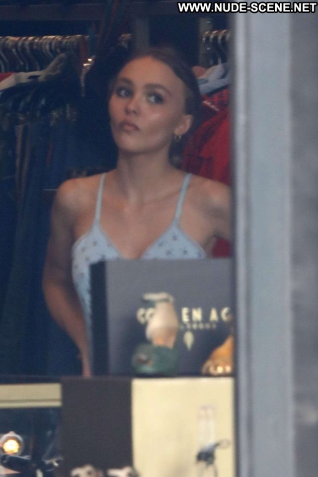 Lily Rose Depp Golden Age Beautiful Posing Hot Paparazzi Shopping