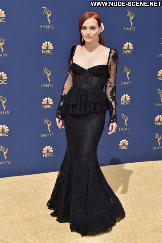 Madeline Brewer Primetime Emmy Awards Babe Posing Hot Awards