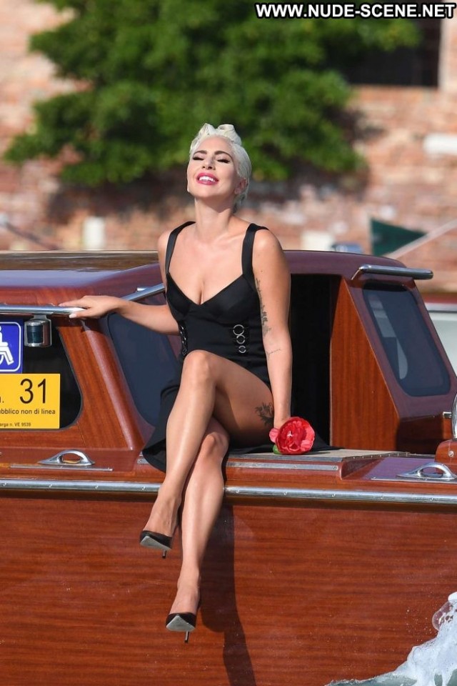 Lady Gaga No Source Paparazzi Posing Hot Babe Beautiful Celebrity Gag